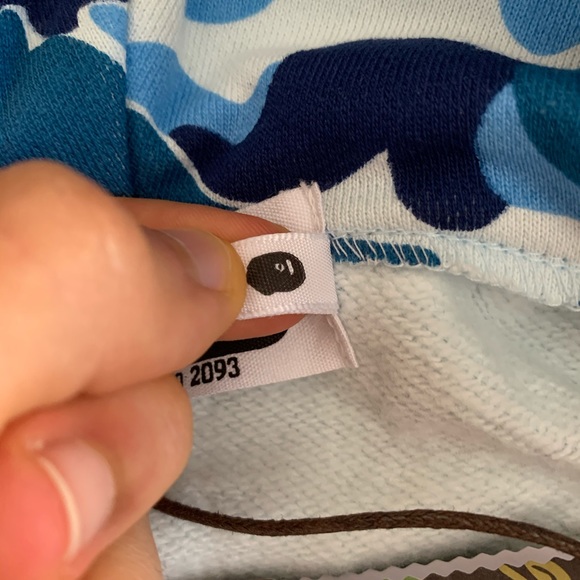 Bape A Bathing Ape ABC Camo Shark Hoodie - Picture 4 of 8